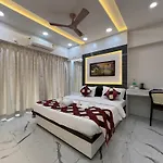 Stay Retreats At Welcome Apartment In Lower Parel