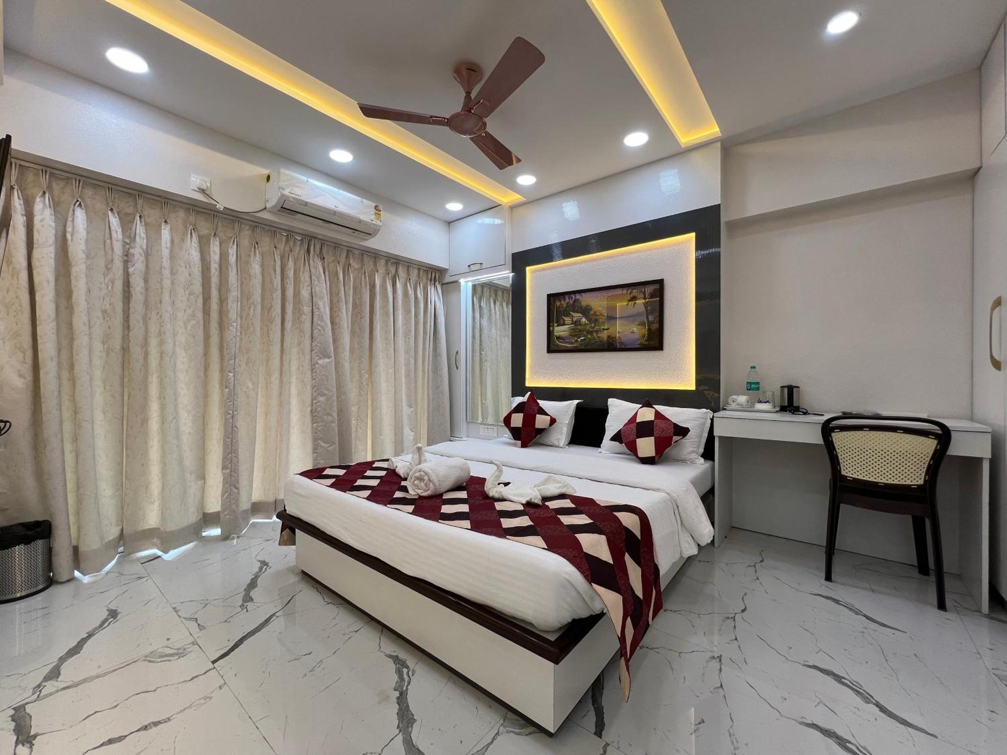Retreats At Welcome In Lower Parel Apartament *