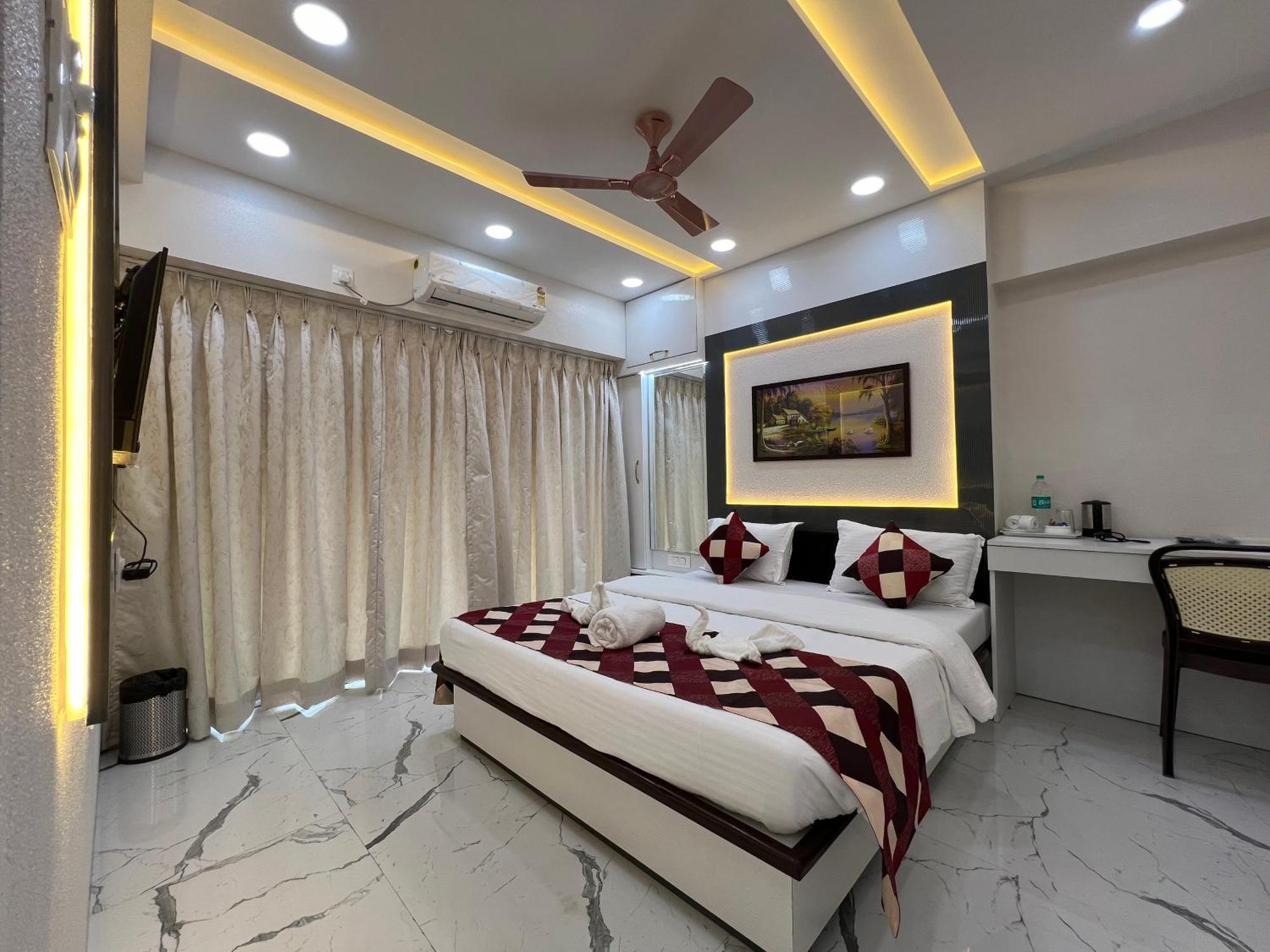 Apartament Retreats At Welcome In Lower Parel *